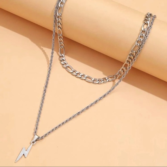 3/$30 🤍 Lightning Bolt Layered Necklace - Picture 2 of 4